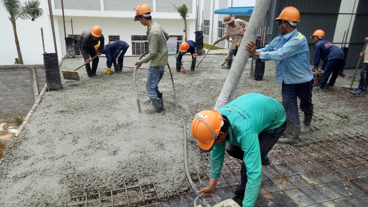 THI CÔNG NHÀ XƯỞNG VIỆT HỒ TÚ 1