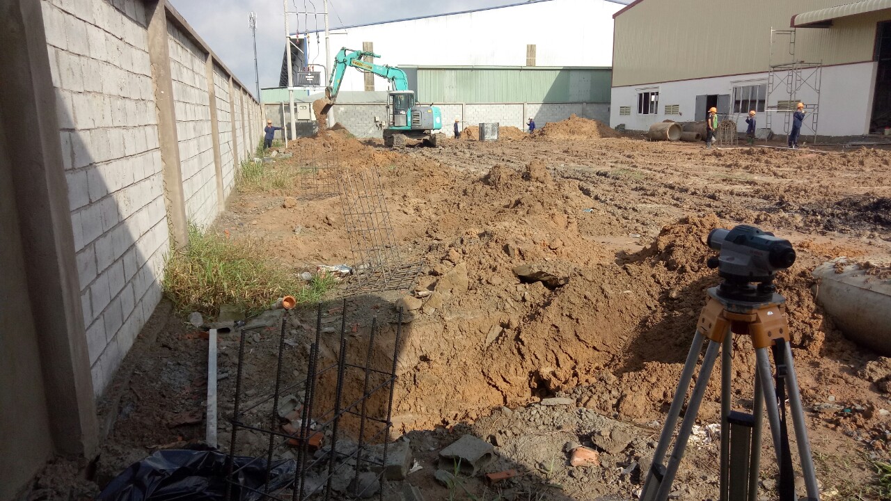 THI CÔNG NHÀ XƯỞNG VIỆT HỒ TÚ 1