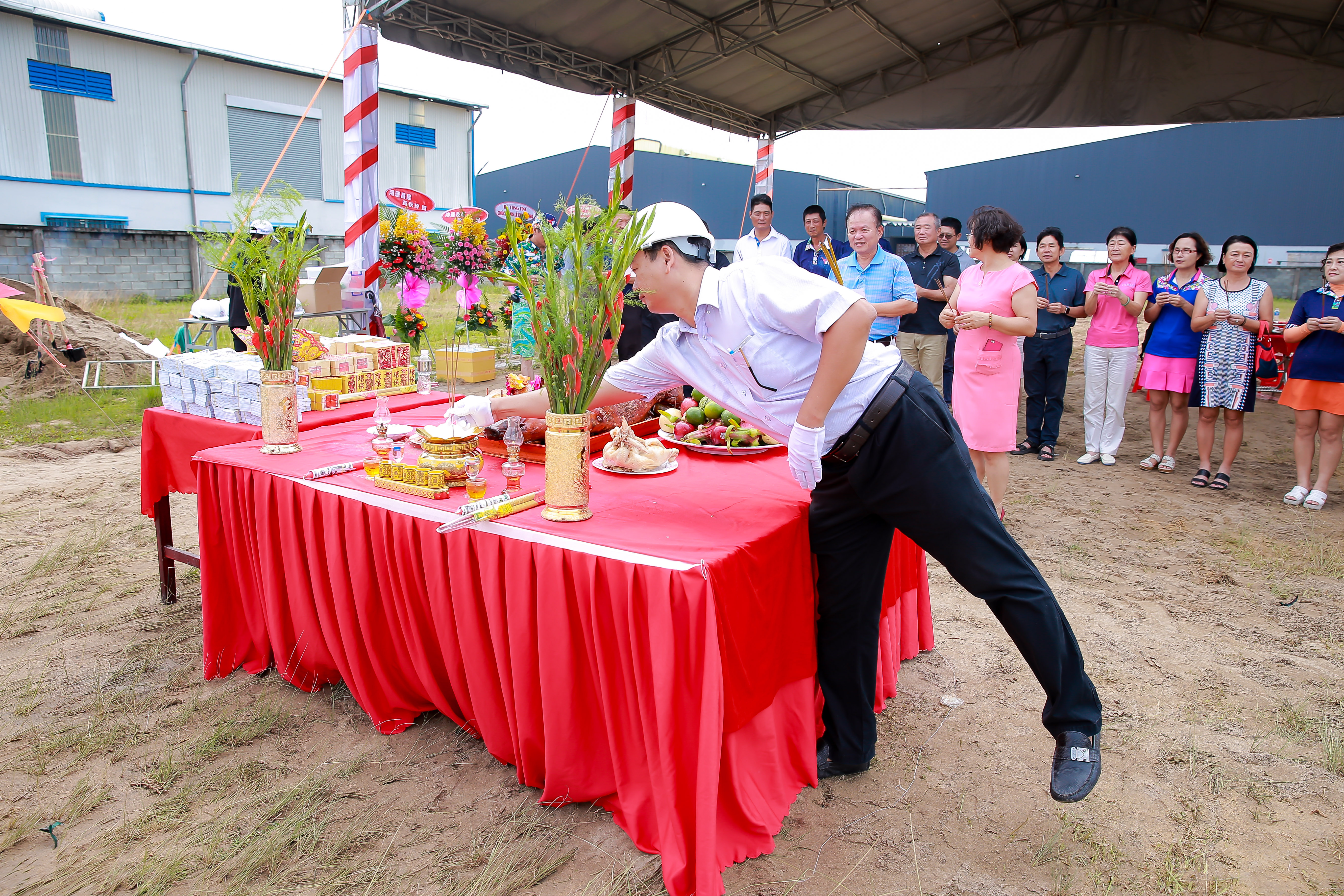 THI CÔNG NHÀ XƯỞNG FORWARD