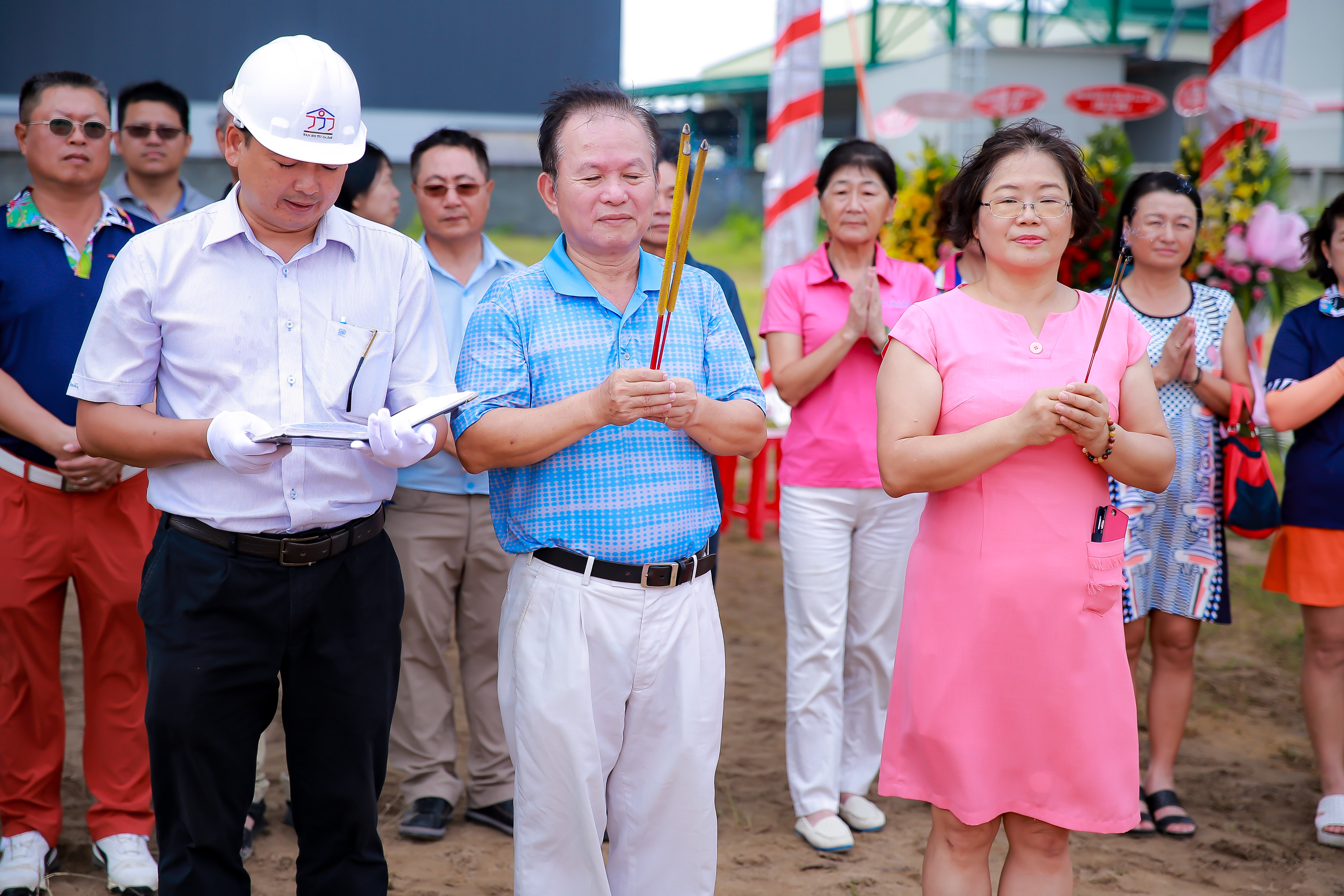 THI CÔNG NHÀ XƯỞNG FORWARD