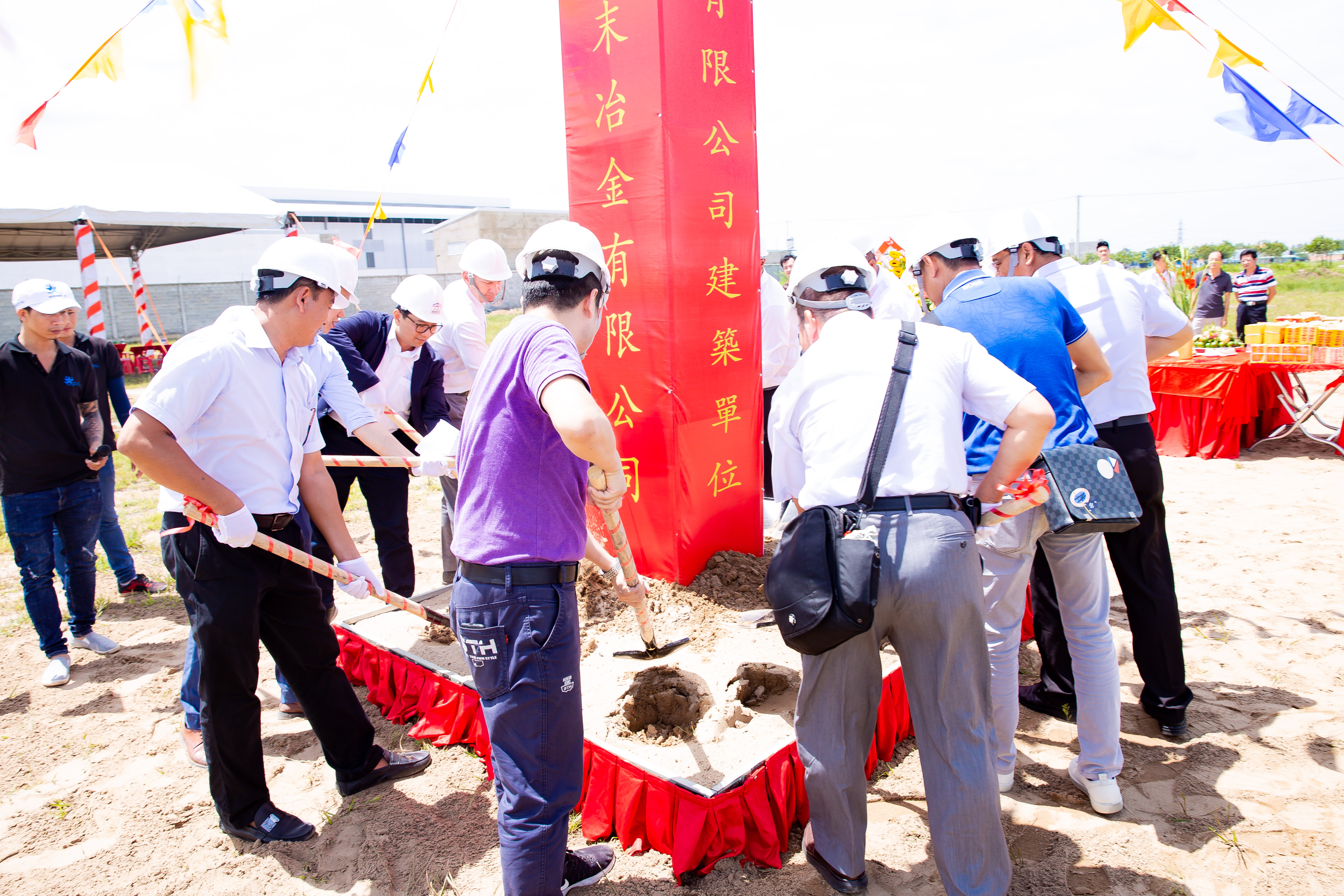 THI CÔNG NHÀ XƯỞNG PRFECT VALUE VIỆT NAM