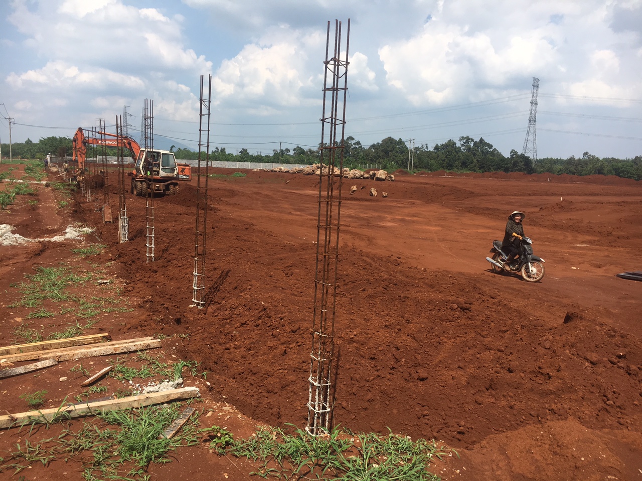 THI CÔNG NHÀ XƯỞNG DELTA- LONG KHÁNH